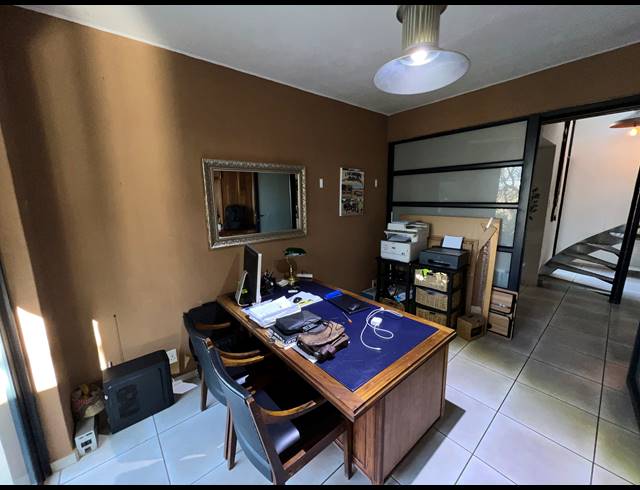 5 BEDROOM HOUSE FOR SALE IN QUELLERINA